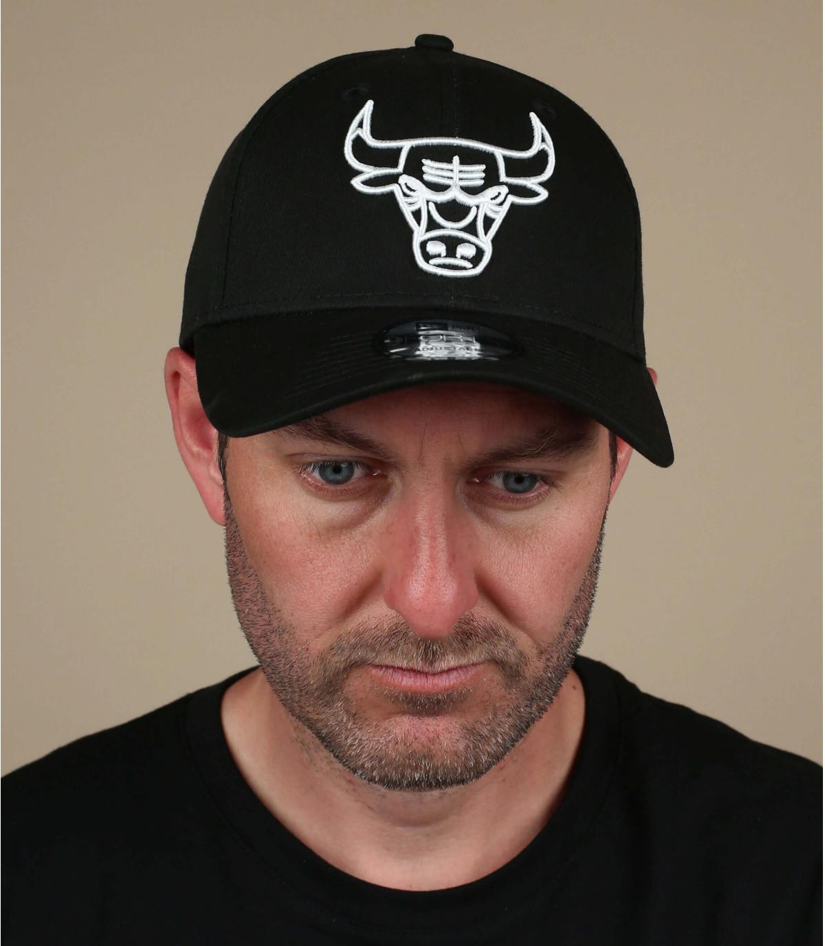 Black and white bulls hat best sale
